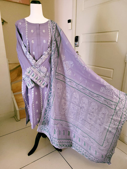 Lillac lawn embroiderd 3pc