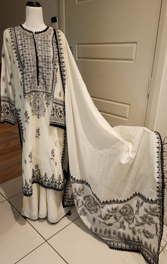 Zara Shahjahan black & white luxury 3pc