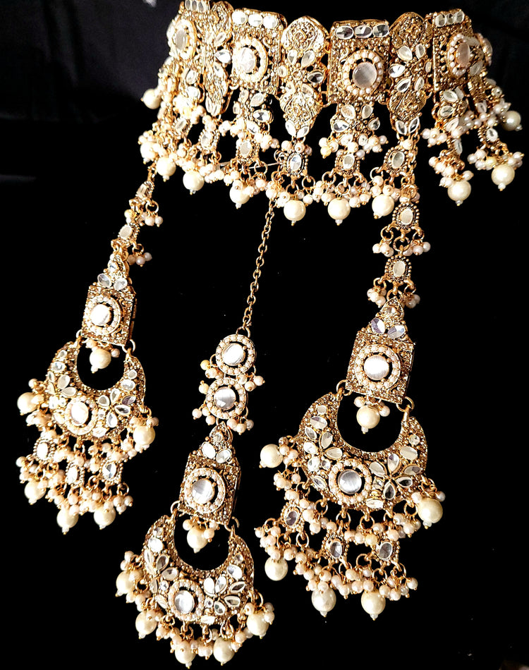 Antique style bridal set