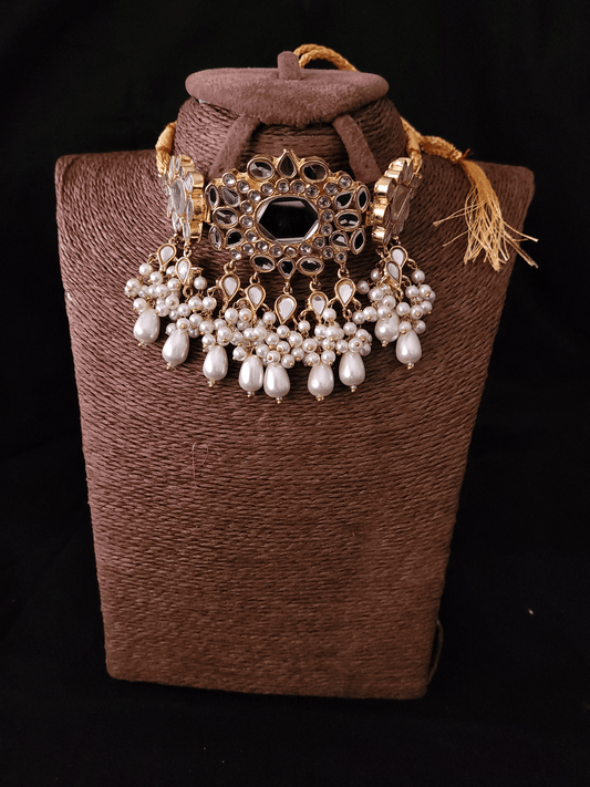 Farshi Kundan Choker Set
