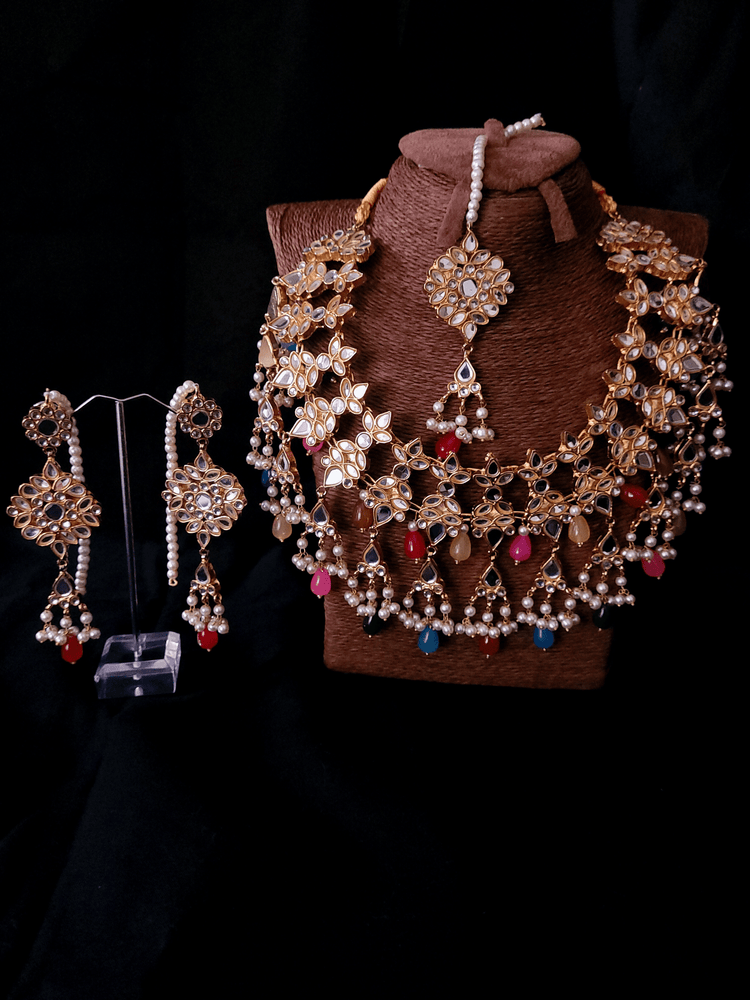 Farshi Nauratan Kundan Set