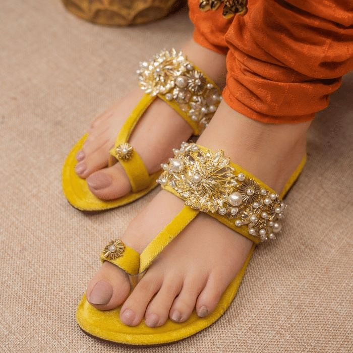 Raani Yellow Kolhapuri