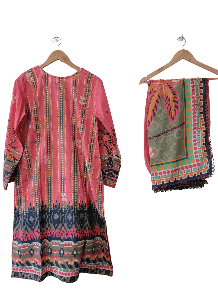 Sapphire Pink Printed Khaddar 3 Piece Suit