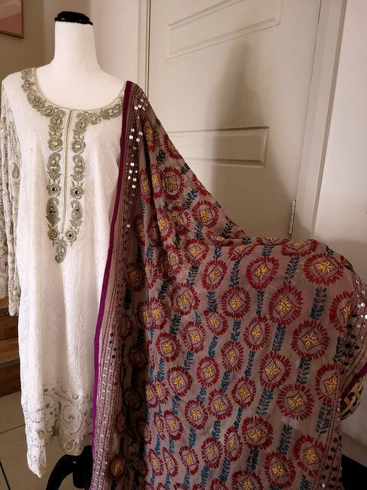 Beige & Maroon phulkari duppata