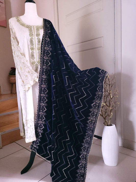 Navyblue Zigzag Velvet shawl