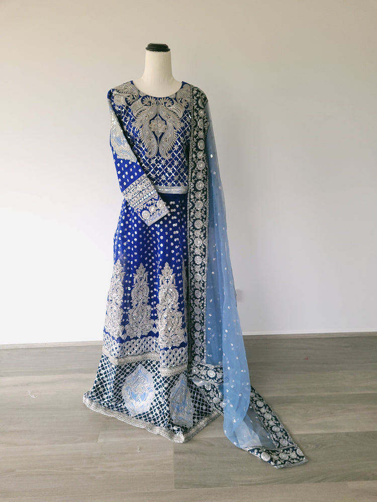 Blue heavy luxury lehnga 3pc