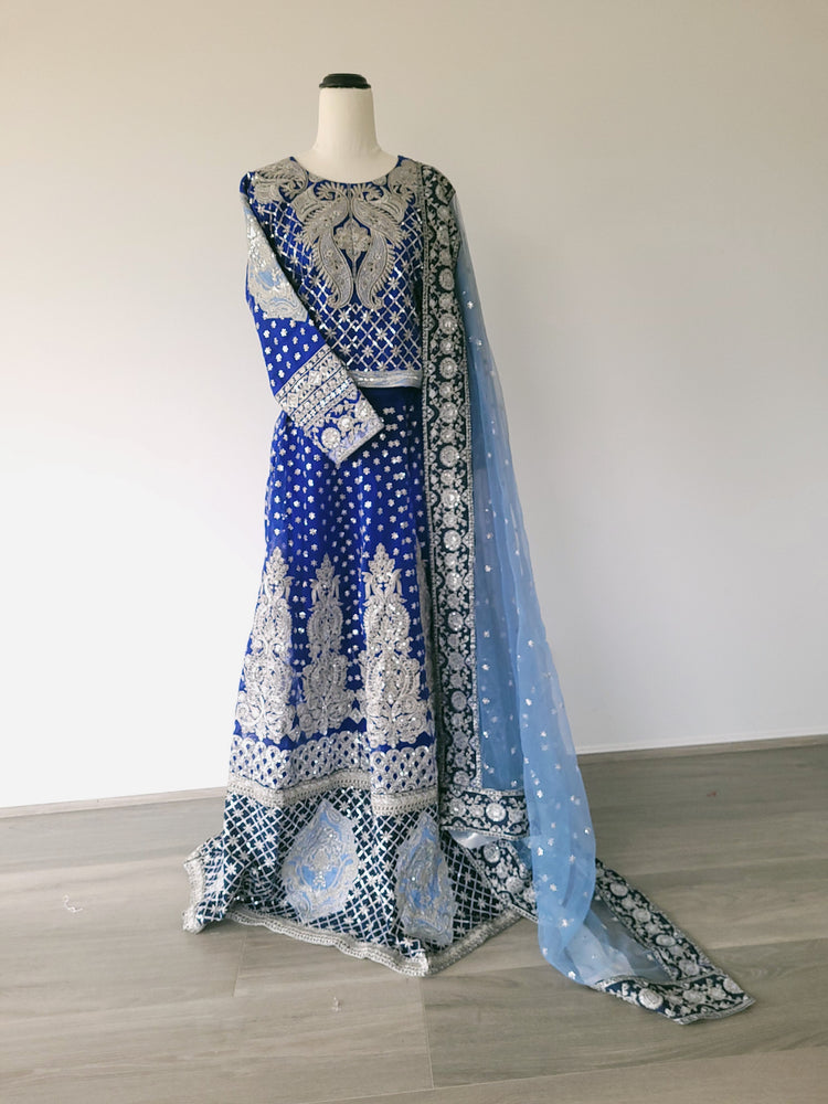 Blue heavy luxury lehnga 3pc