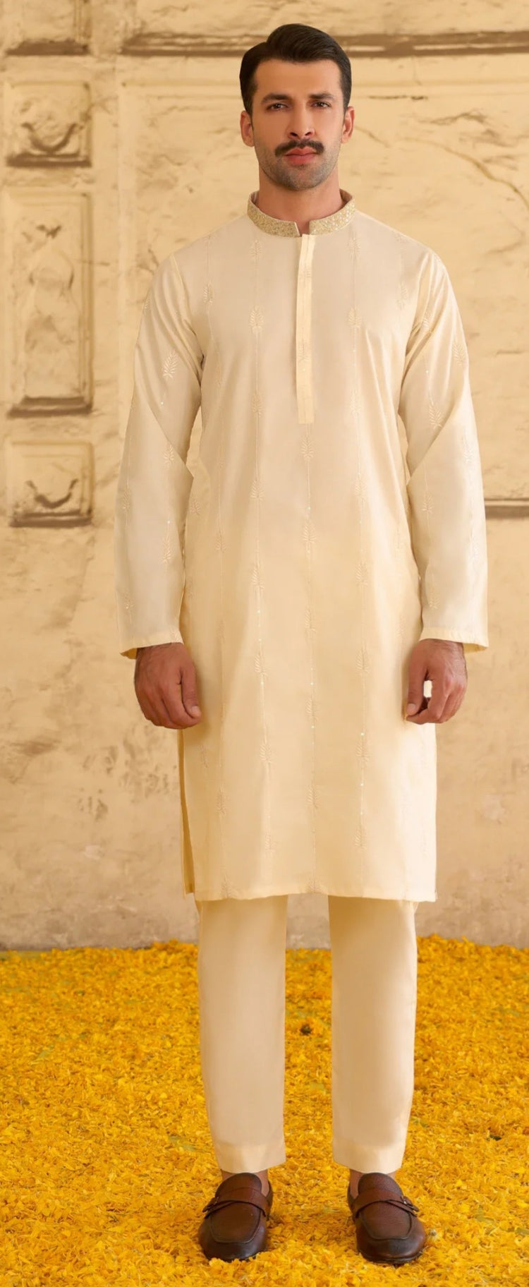 Offwhite Mens Kurta&pajama set