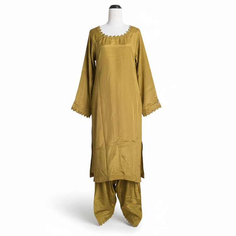 Solid color dress
