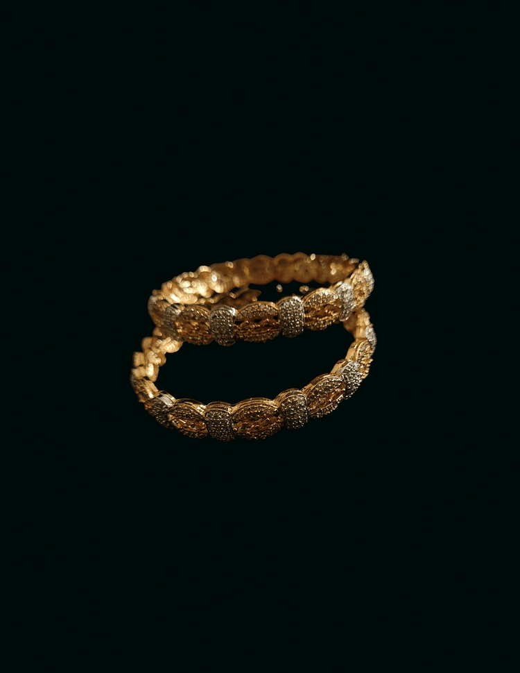 Carved AD Paired Bangle